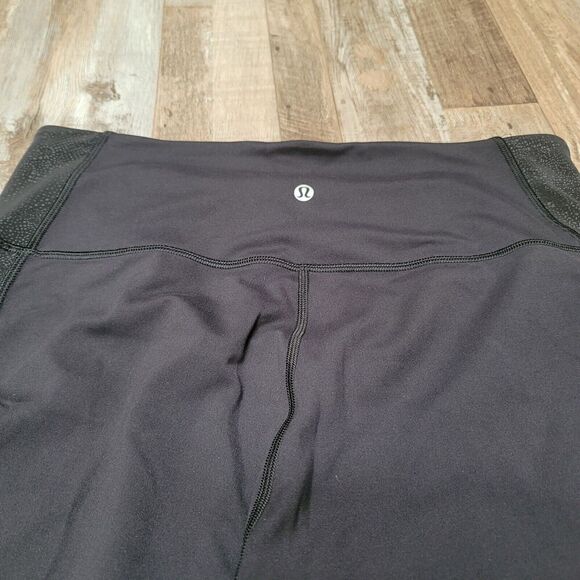 Lululemon Power Lines 21” Crop Leggings Women’s 12 Black Reflective Mid Rise - Picture 4 of 7